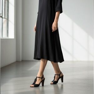 Chie Mihara Feather Fringe T-Strap Heels Size 7.5 Black Leather